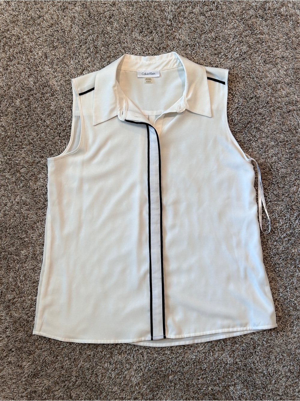 Calvin Klein Sleeveless Button-Down Blouse with Contrast Trim